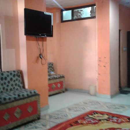Hotel Lord Krishna Residency 麦罗肯机 外观 照片